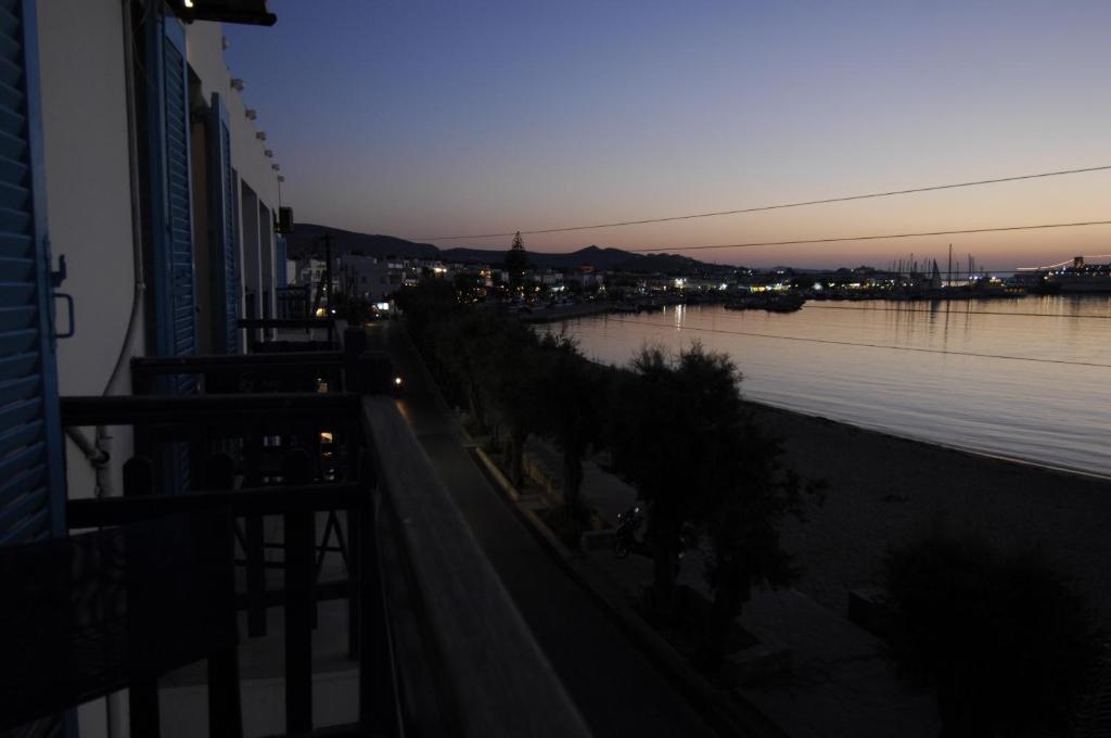 Ξενοδοχείο Αργώ Πάρος Δωμάτιο φωτογραφία